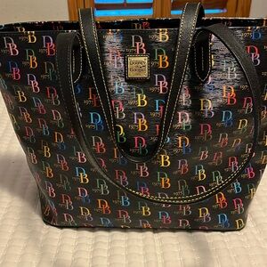 Dooney & Bourke tote